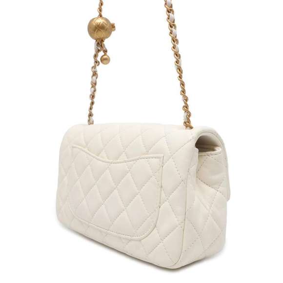 Chanel Chain Cocoball Bag Cocomark Matelasse Shoulder Lambskin White 20 - Picture 1 of 15
